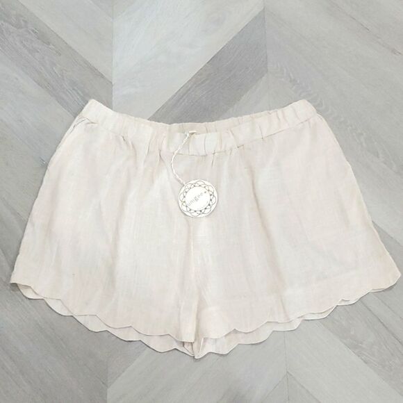 Umgee Pants - Umgee Woman's Scalloped Bottom Linen Blend Shorts, NWT, Size 2Xl